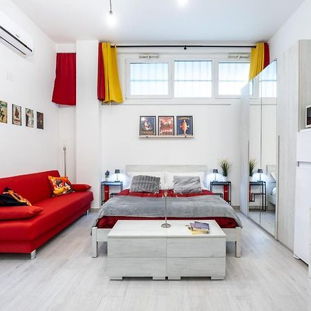 Duomo-Sesto M1 Relax Campari Wi-Fi & Netflix Apartment เซสโต ซานโจวันนี ภายนอก รูปภาพ